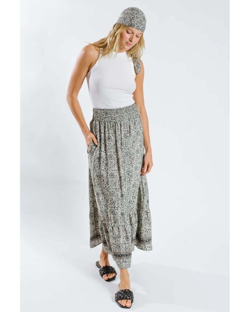 Moulika Skirt Black White Color - PINK ARROWS