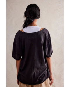 Nina Short Sleeve Vee Neck Tee Black - PINK ARROWS