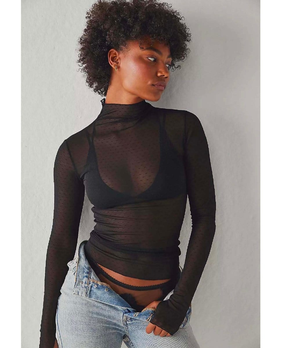 On The Dot Layering Top Black - PINK ARROWS