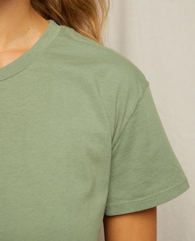 Perfect Harley Crew Tee Aloe - PINK ARROWS