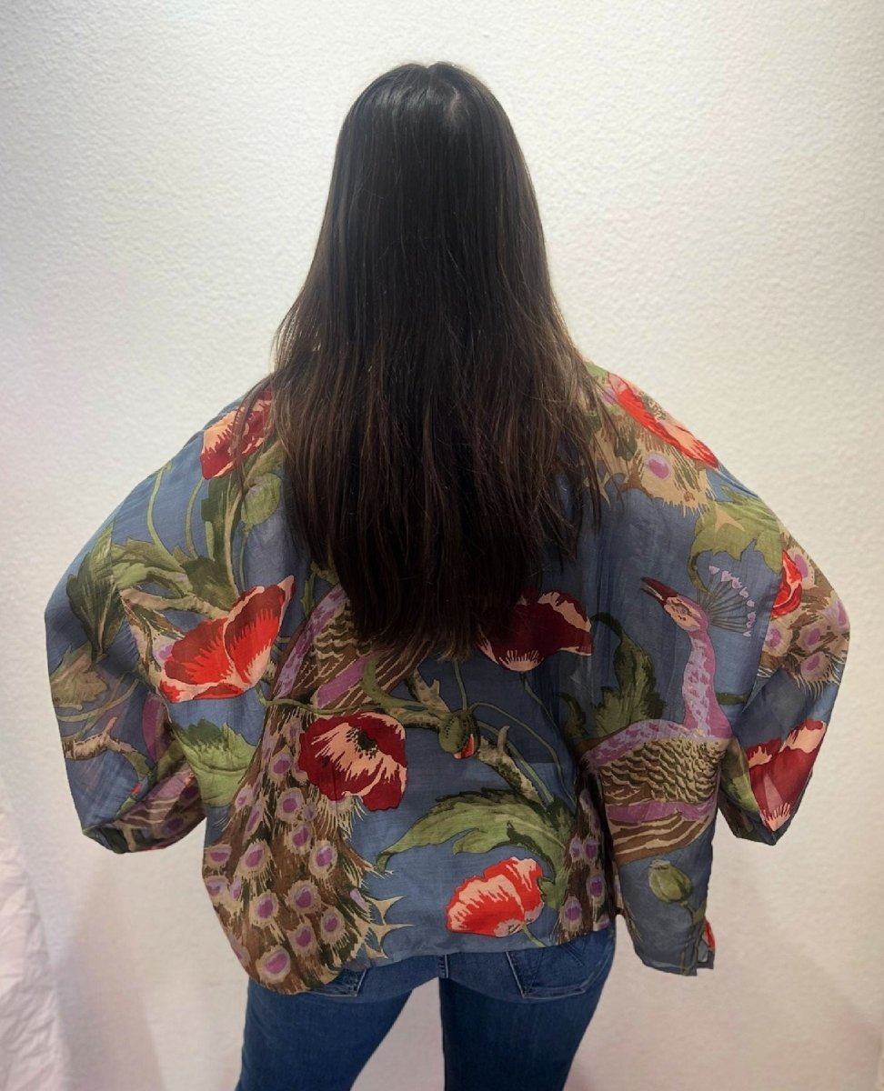 Poppies and Peacocks Short Kimono - PINK ARROWS