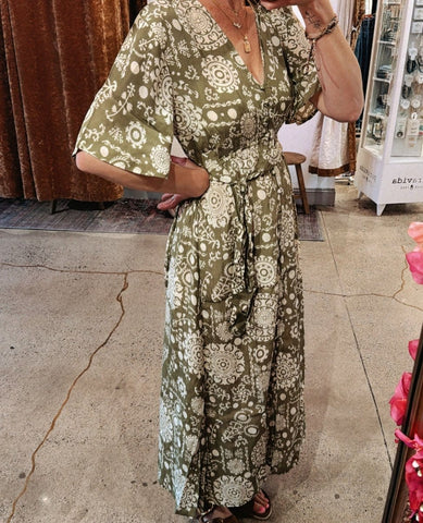 Samuel Dress Salvia Green - PINK ARROWS