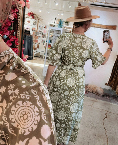 Samuel Dress Salvia Green - PINK ARROWS